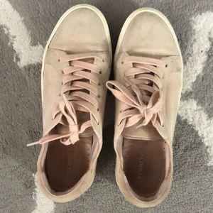 Suede Kenneth Cole sneakers